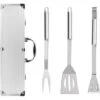 Todeco Kit Barbecue Per Barbecue, Set Di Attrezzi Per Barbecue, Con Custodia In Alluminio, 3 Utensili In Acciaio Inox, Materiale: Lega Di Alluminio, Materiale Della Scatola: Lega Di Alluminio 2 Todeco Kit Barbecue Per Barbecue, Set Di Attrezzi Per Barbecue, Con Custodia In Alluminio, 3 Utensili In Acciaio Inox, Materiale: Lega Di Alluminio, Materiale Della Scatola: Lega Di Alluminio -Prodotti Per Barbecue 54376595 1
