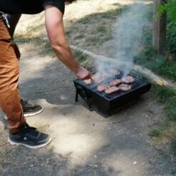 Grill Barbecue Da Tavolo Con Griglia In Acciaio Inox Carbonella Manico In Legno -Prodotti Per Barbecue 59903363 4